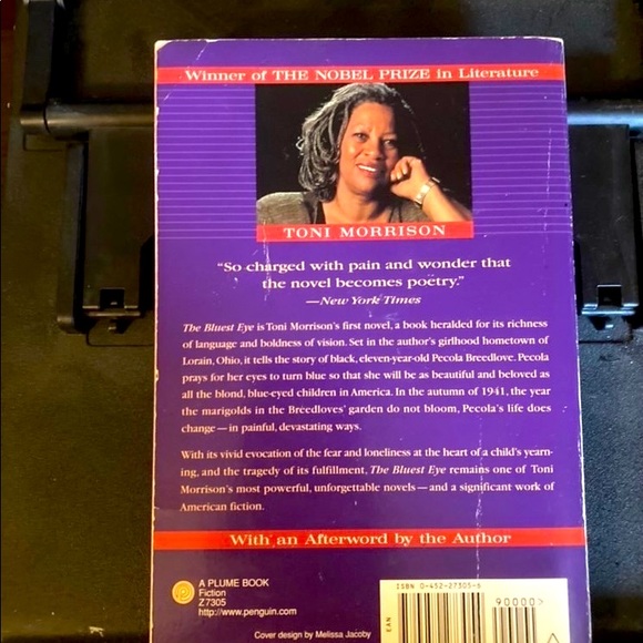 The bluest eye - Picture 2 of 2